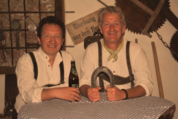 hochzeitsband-partyband-saengerin-tracht2